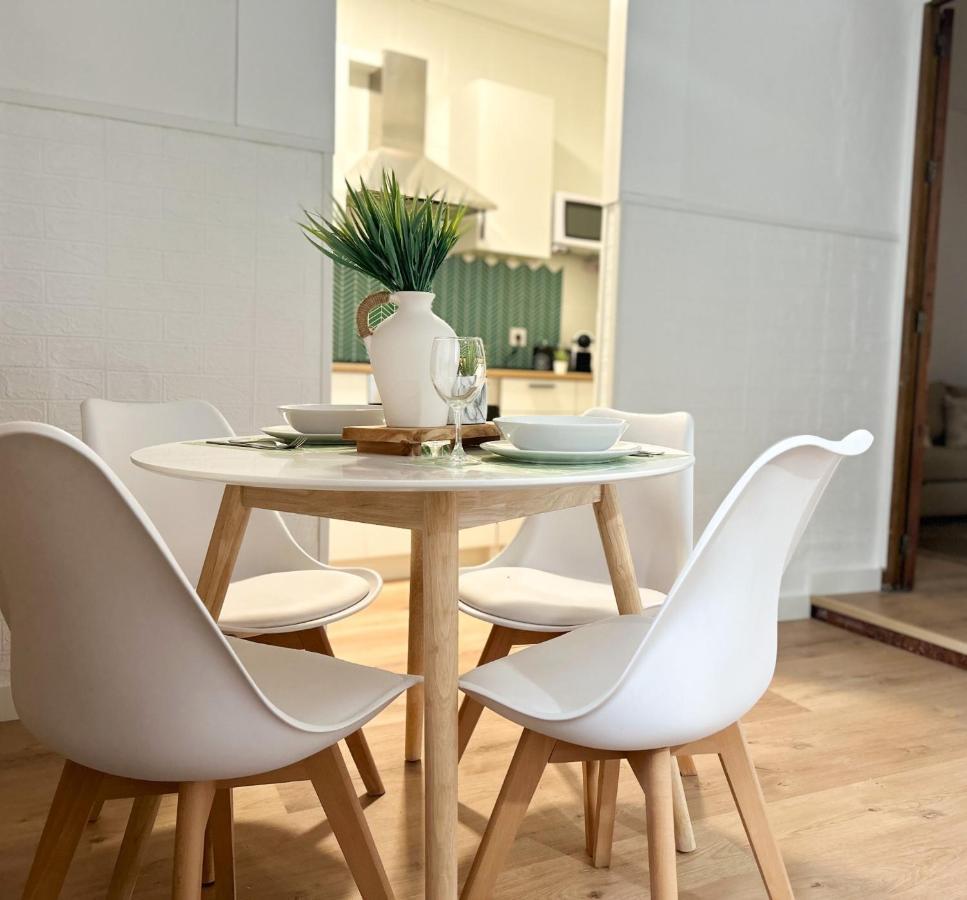 Apartamento Plaza カスティジェハ・デ・ラ・クエスタ エクステリア 写真