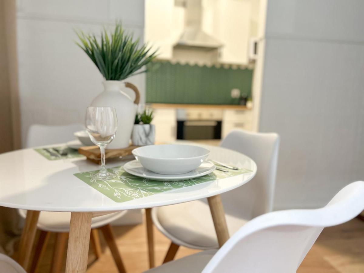 Apartamento Plaza カスティジェハ・デ・ラ・クエスタ エクステリア 写真